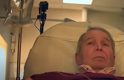 Лечение алкоголизма пожилых людей в Красном Луче Пациент под капельницей в клинике